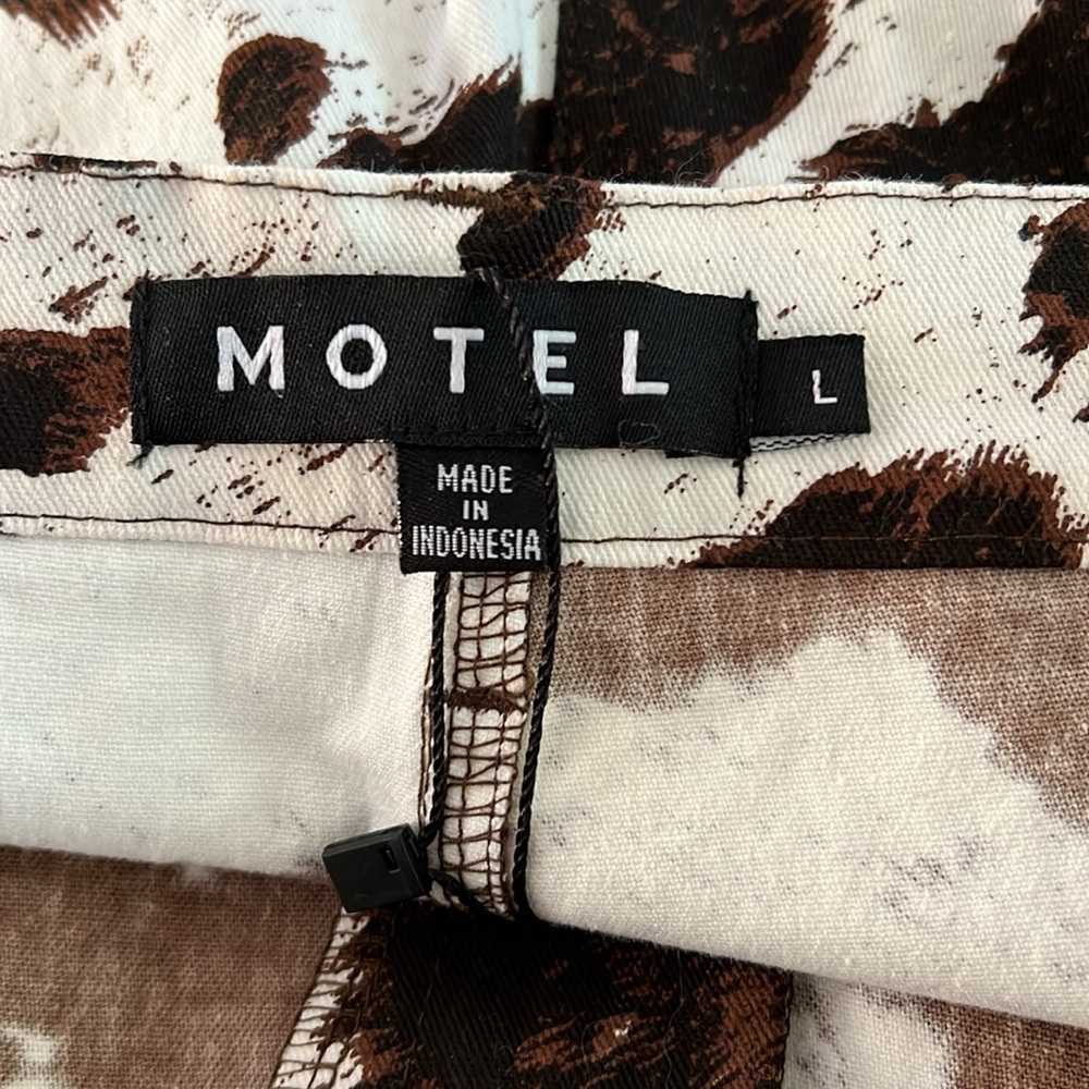 Motel Zoven trouser cow hide b/w - Picture 6 of 8